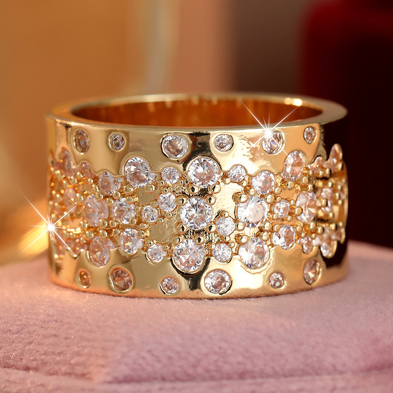 Luxurious Full-Set Synthetic Zirconia Copper Women's Ring